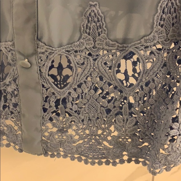 Embroidered blouse - Picture 3 of 3